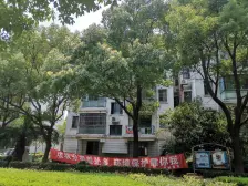 此房满五,南北三房大平层,视野宽阔,采光充足