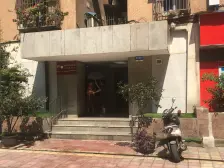 解放碑商圈 低楼层 出入方便 视野开阔 急售