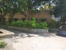 自己住家装修,带私家小院业主诚心出售