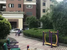 小区带阳台的户型,高区景观房,好地段,好小区。
