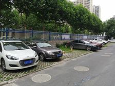 宜家旁和煦园红墙三期精装三房中间楼层 全明户型