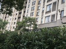 万科经典三房 中间位置 一路云间