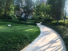 恒大华府(金碧华府) 南北通透,采光好 装修好,环镜优美 周边匹套完善,,出行方便