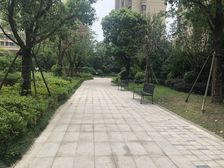 全南户型,大开间,不靠近马路,品质小区
