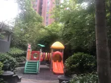 洋房大平层底复,子母车位,小区中间位置,诚意出售