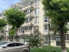 新上两房,南北通,满五年,楼层好,随时看房。