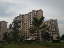 进才学区,精装自住,四房两卫,停车方便