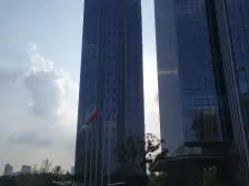 业主急售 价格可谈 精装修30万 复式边套挑高采光好