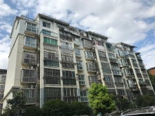 此房户型手续齐全,格局好,采光好,无遮挡,出行方便