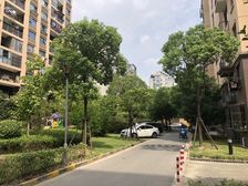 两房朝南,大开间,靠近花园,品质小区