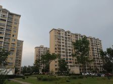 进才学区,精装自住,四房两卫,停车方便