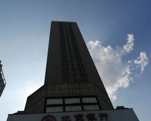 五号线地铁精装一室一厅圭塘河风光带
