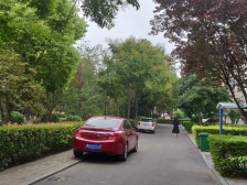 省府旁,金领时代,东区社会配置比较全的小区