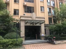 中高层,多10平房间三房好户型,价美丽,产权清晰好看房