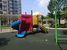 地铁。公园景观。精装大四房。位置好,视野开阔。
