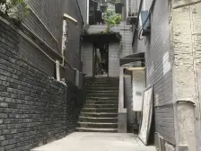 人小标准2房,低楼层,出行便利,居家安静