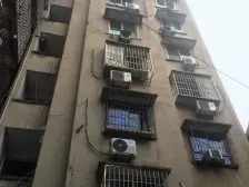 人晓,球精旁+精装2房+拎包入住+看房方便、诚心出售