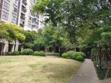 独立电梯,房型正气,繁华地段,主卧朝南,中式风格