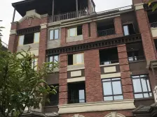 奥特莱斯旁叠拼别墅上叠带屋顶花园带双车位