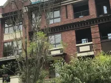 茶园新区轻轨旁美式联排,纯别墅区,环境优美,近奥莱