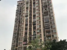 东站旁清水大三房 证在手 户型方正