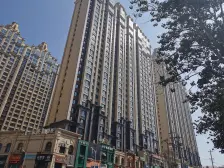 万达公寓,毛坯房,可随意装修,交通出行方便