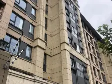 临港滴水湖品质小区顶楼带阁楼阁楼精装修,拎包入住。