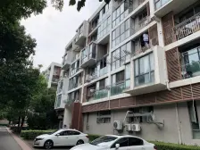 复地二期组团联排,送地下室和车位,每个房间均带阳台,可做4房