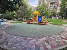 顾村板块 满五年税少,飞机户型大三房,采光好