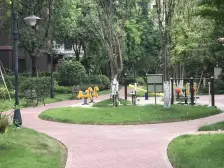 茶园奥特莱斯联排端户 3+2,180平米花园,带双车位