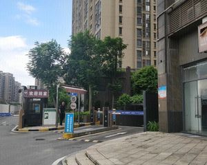 鼎峰花漫里,大户型东南向,业主急售