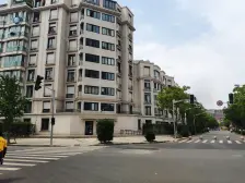 17年次新房 楼层好 双轨交 近地铁 开发商精装修交付