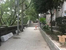 东村.业主自己住家精装。8成新家具家电