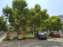 南北通透,采光好,视野好,交通方便