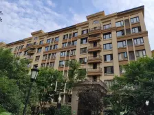 标价再少230W 融创凡尔赛香榭 大花园 378平着急出售