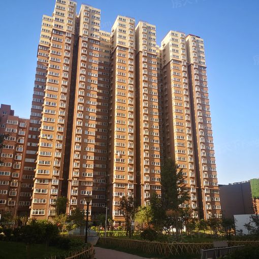 清华紫光园2室2厅1卫南朝向1800.00元/月出租