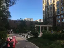 满五年 高楼层采光刺眼,视野开阔 8号线即将开通