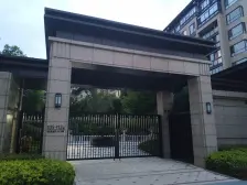 次新小区带露台大一房 可看高区景观且有车位