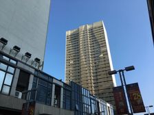 万达广场高层朝南海景边套双窗