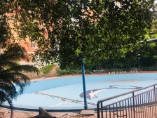 黄泥磅品质小区绿化高顶跃带露台,可单独做两个入户门