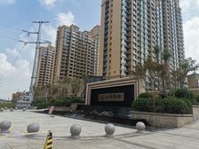 一中东邻 剑桥学府洋房复式 带车位带储藏室有证能贷款