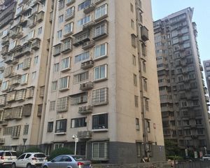 天平公寓3室2厅南