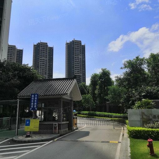 保利越秀岭南林语4室2厅2卫南朝向4500.00元/月出租