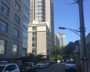省中医齐鲁医院电梯房三室两厅看房方便带车位