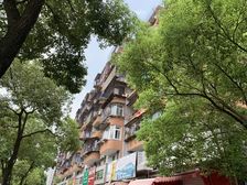 户型方正,楼层好,采光充足,配套设施齐全,交通便利