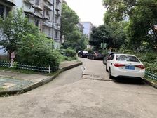 明北社区2房中间楼层精装中庭位置房东诚信出售