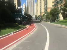 第八大街 精装好房 小区新 有电梯 南北通透 临地铁