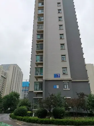 山岭丽城