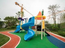 荣和·五象学府4室2厅东西