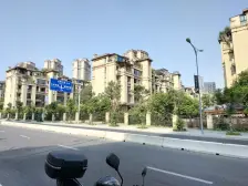 照母山 北大资源兰庭序四房390万